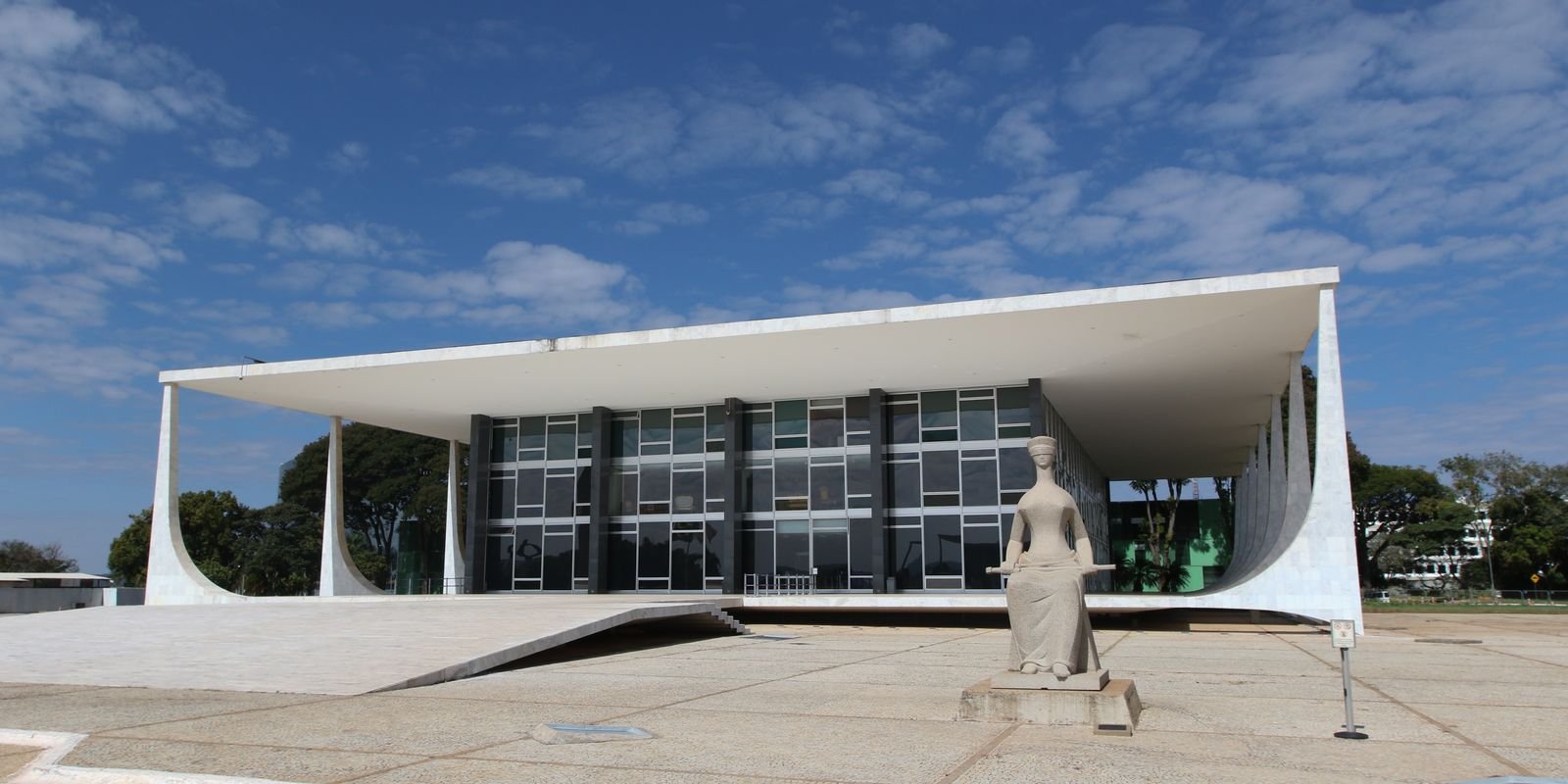 stf-fara-defesa-de-moraes-em-sessao-de-retorno-do-recesso