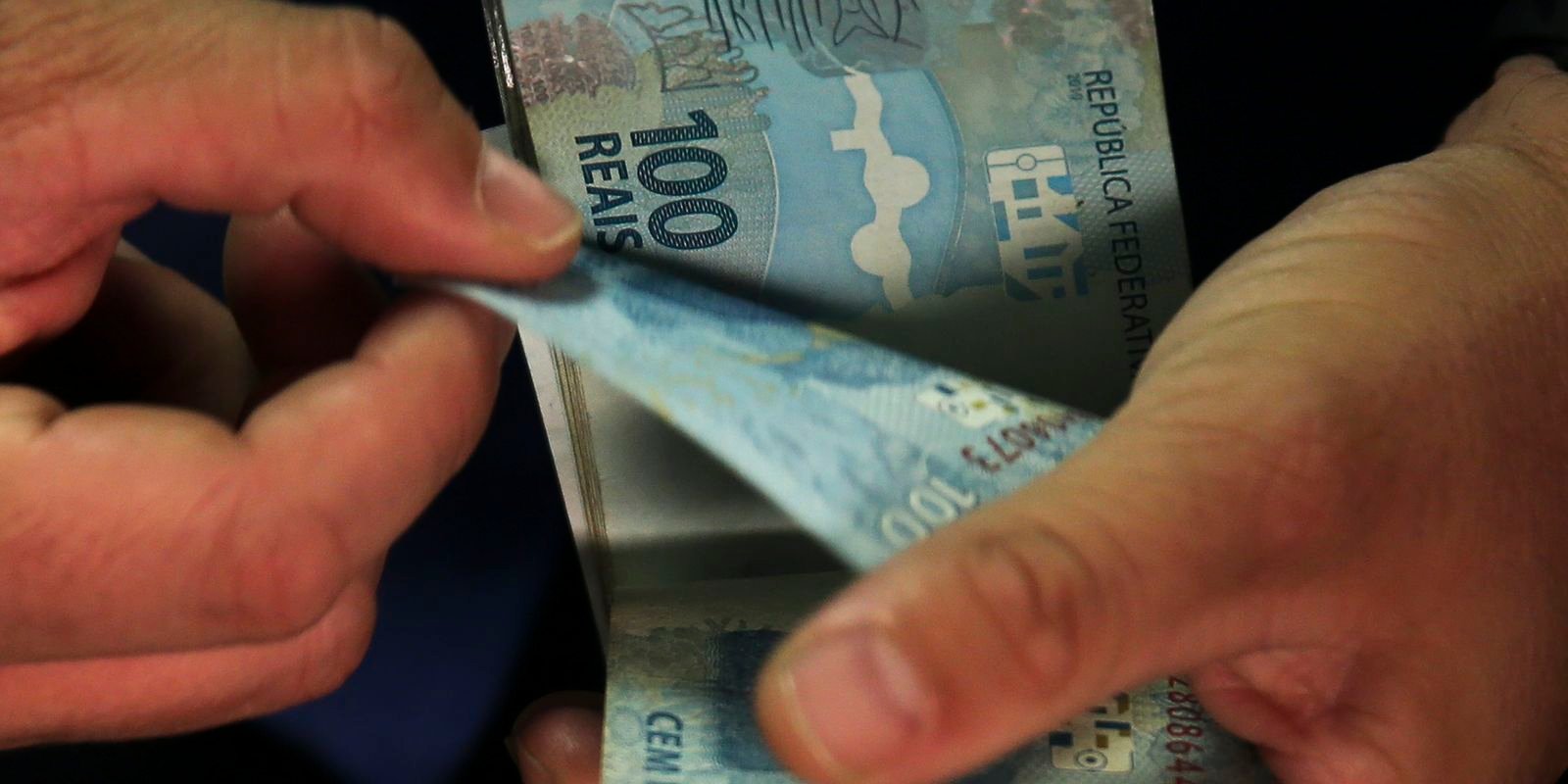 caixa-termina-de-pagar-parcela-do-bolsa-familia-de-outubro