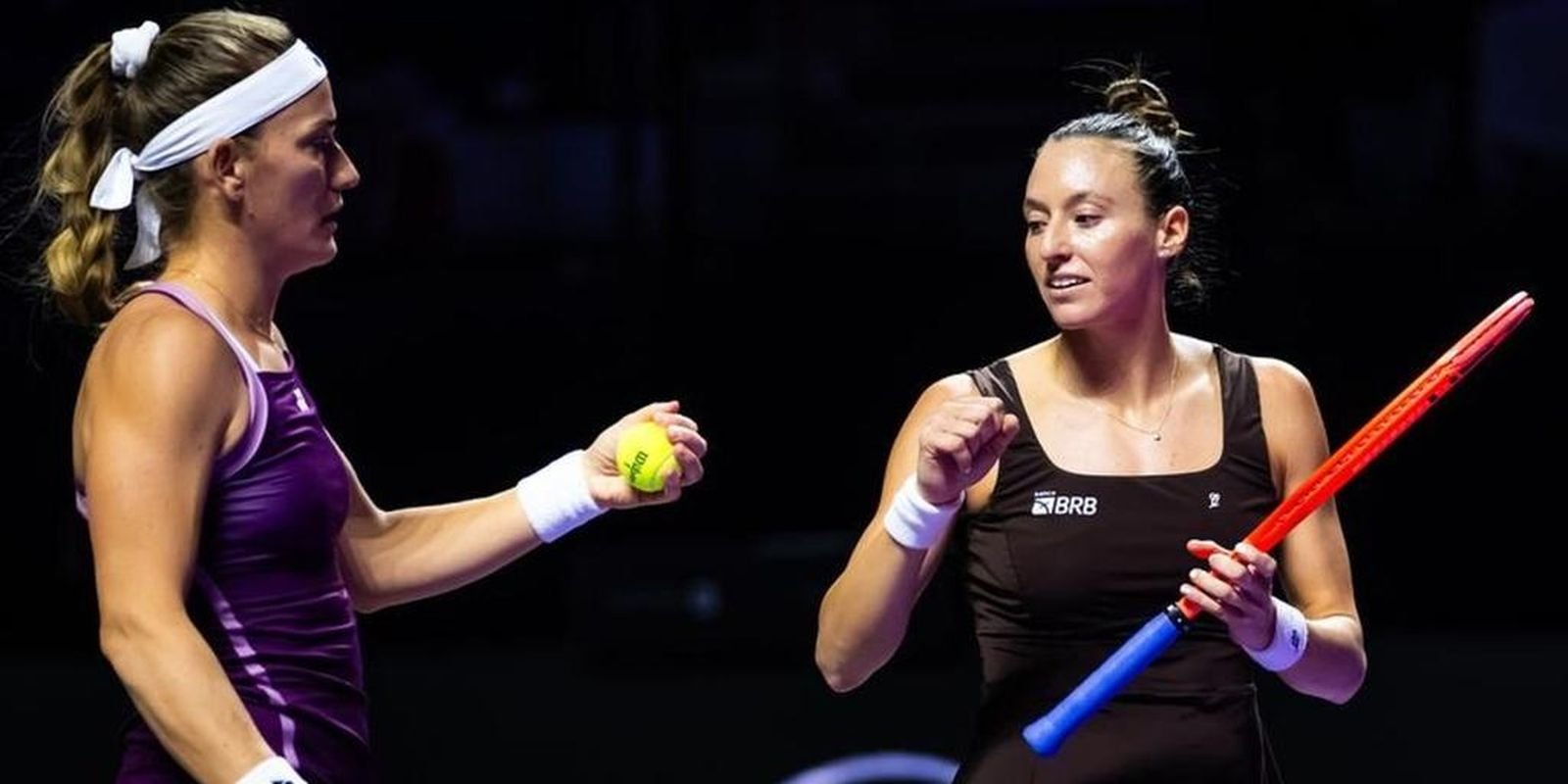 stefani-e-babos-vencem-russas-e-se-aproximam-da-semi-do-wta-finals