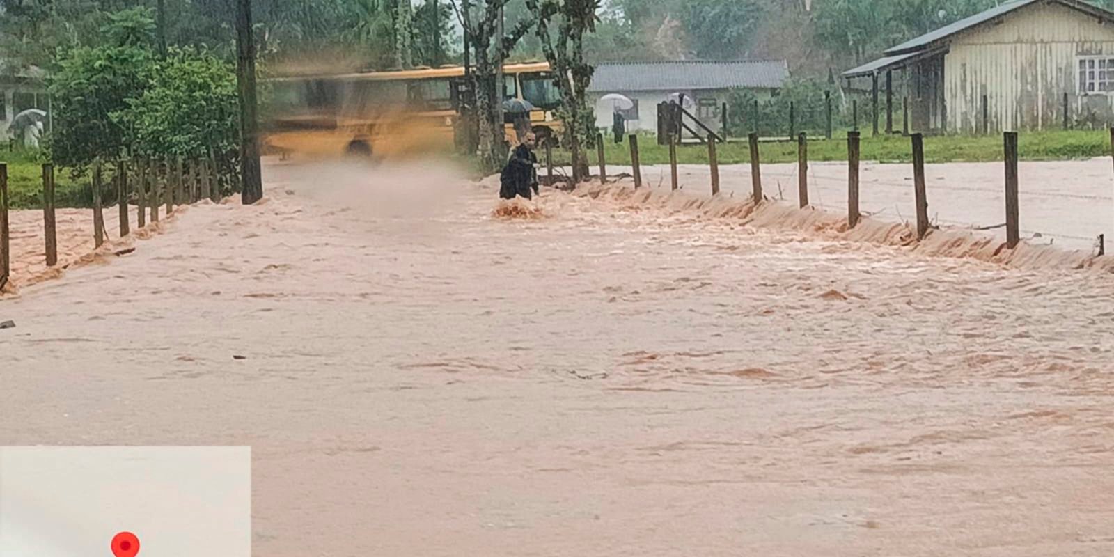 temporais-atingem-norte-de-santa-catarina-e-provocam-alagamentos