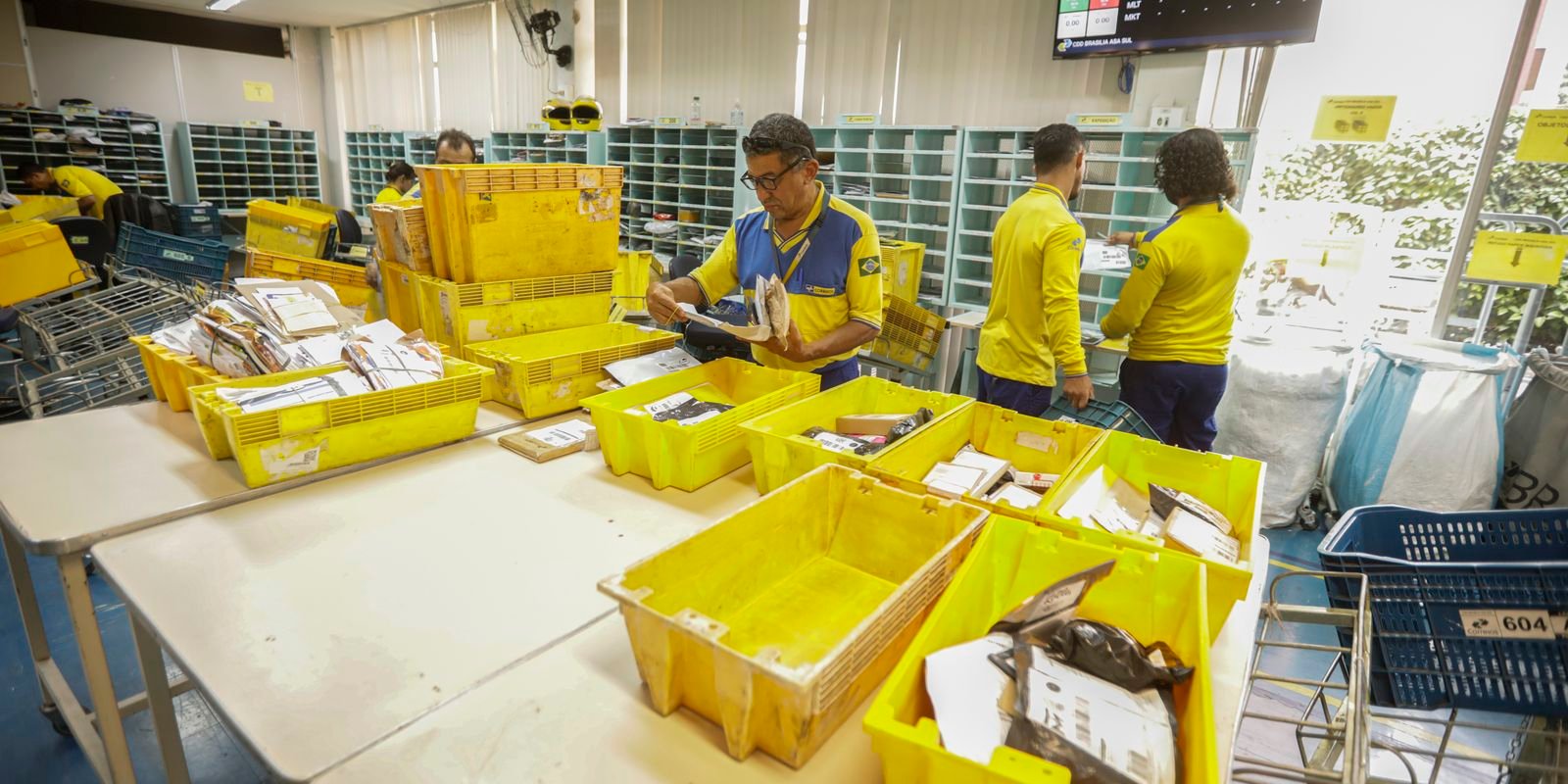 haddad-diz-que-aporte-aos-correios-deve-ser-menor-que-r$-6-bilhoes