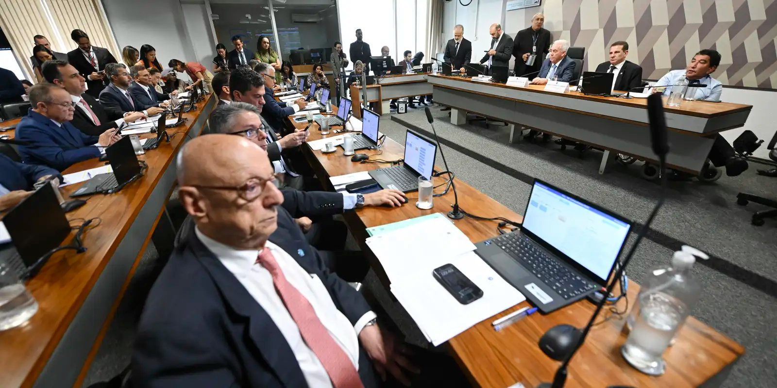 pl-da-dosimetria:-ccj-reduz-para-quatro-horas-prazo-de-pedido-de-vista