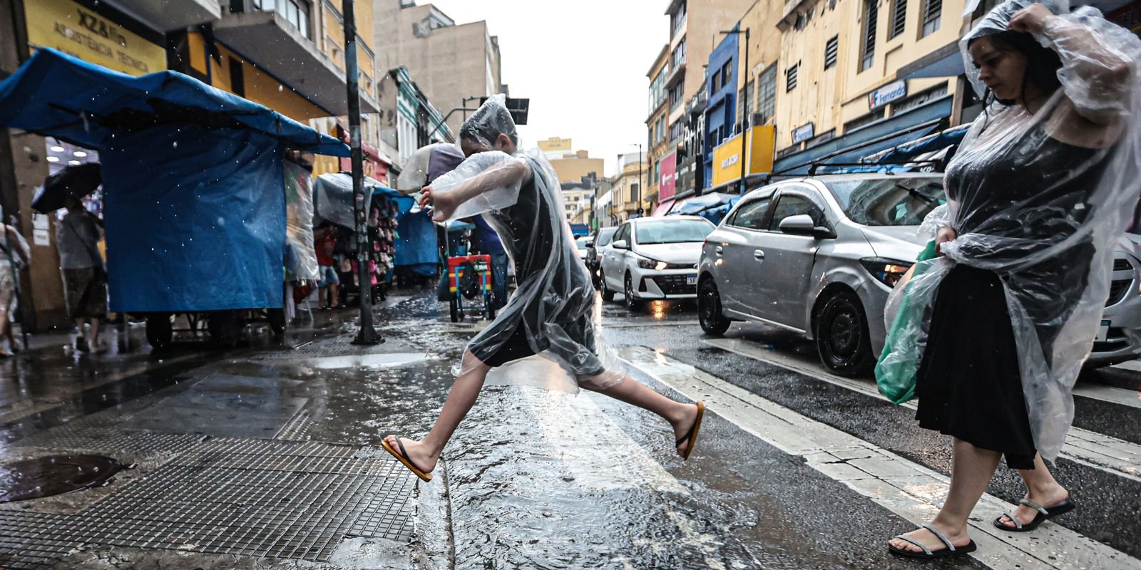 chuva-forte-deixa-cidade-de-sao-paulo-em-estado-de-atencao