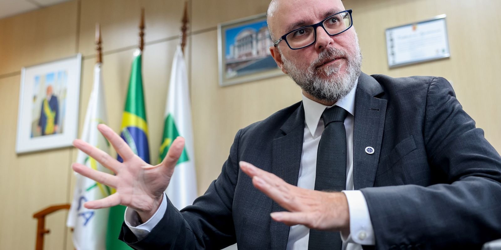 anvisa-quer-reduzir-fila-de-analises-e-priorizar-inovacoes-nacionais