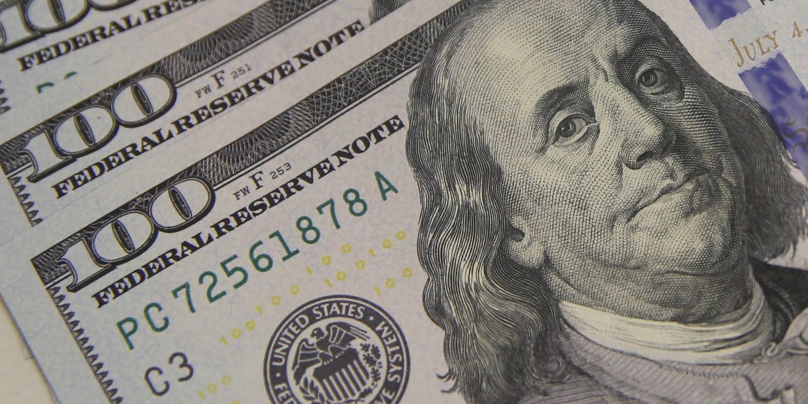 dolar-cai-para-r$-5,19-e-continua-no-menor-valor-em-20-meses
