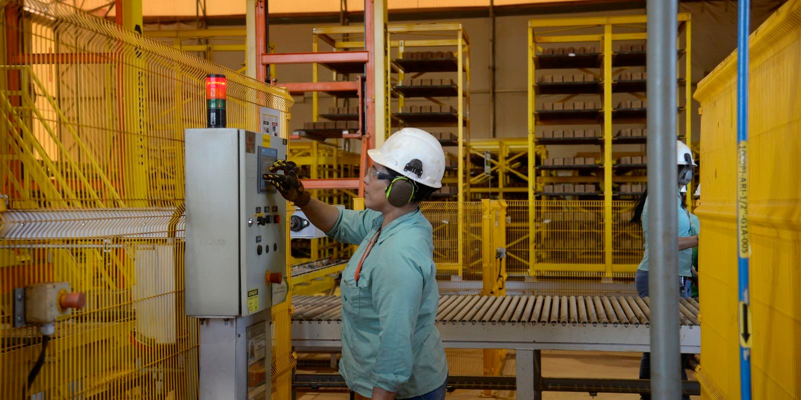 ipea-diz-que-mercado-de-trabalho-pode-absorver-fim-da-escala-6×1
