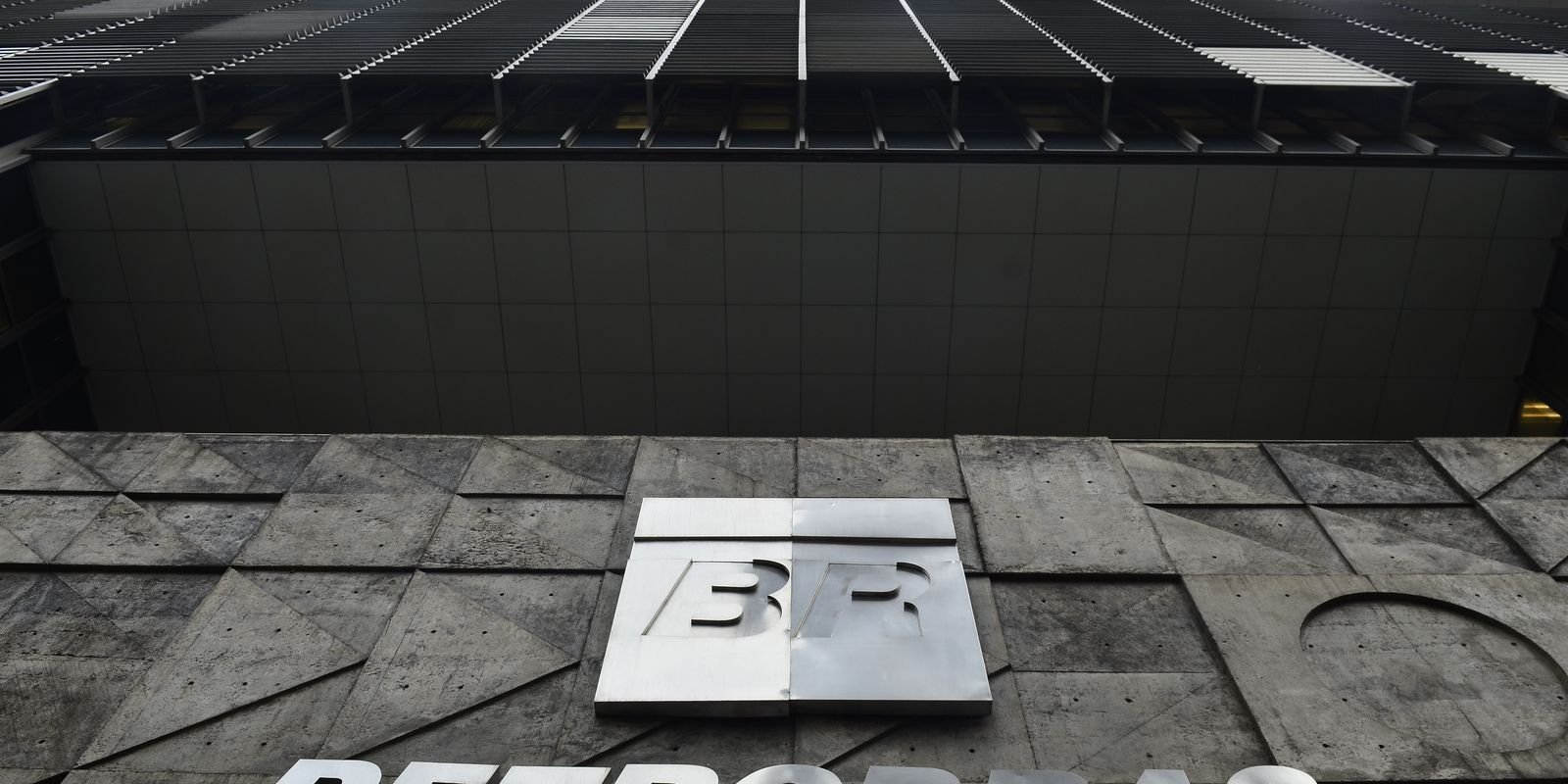 petrobras-abre-mao-de-assumir-controle-da-petroquimica-braskem