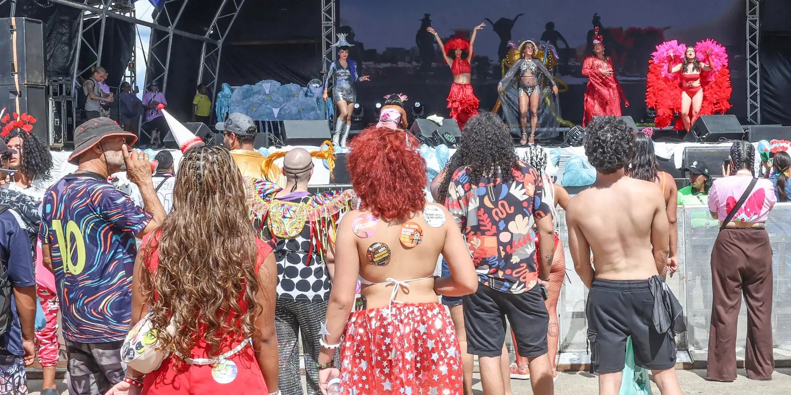 bloco-do-amor-faz-carnaval-respeitoso-e-livre-de-preconceitos-no-df