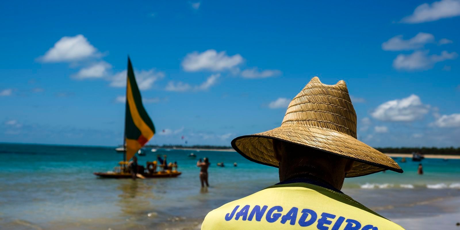 senado-aprova-regras-para-empresas-que-prestam-servicos-a-turistas