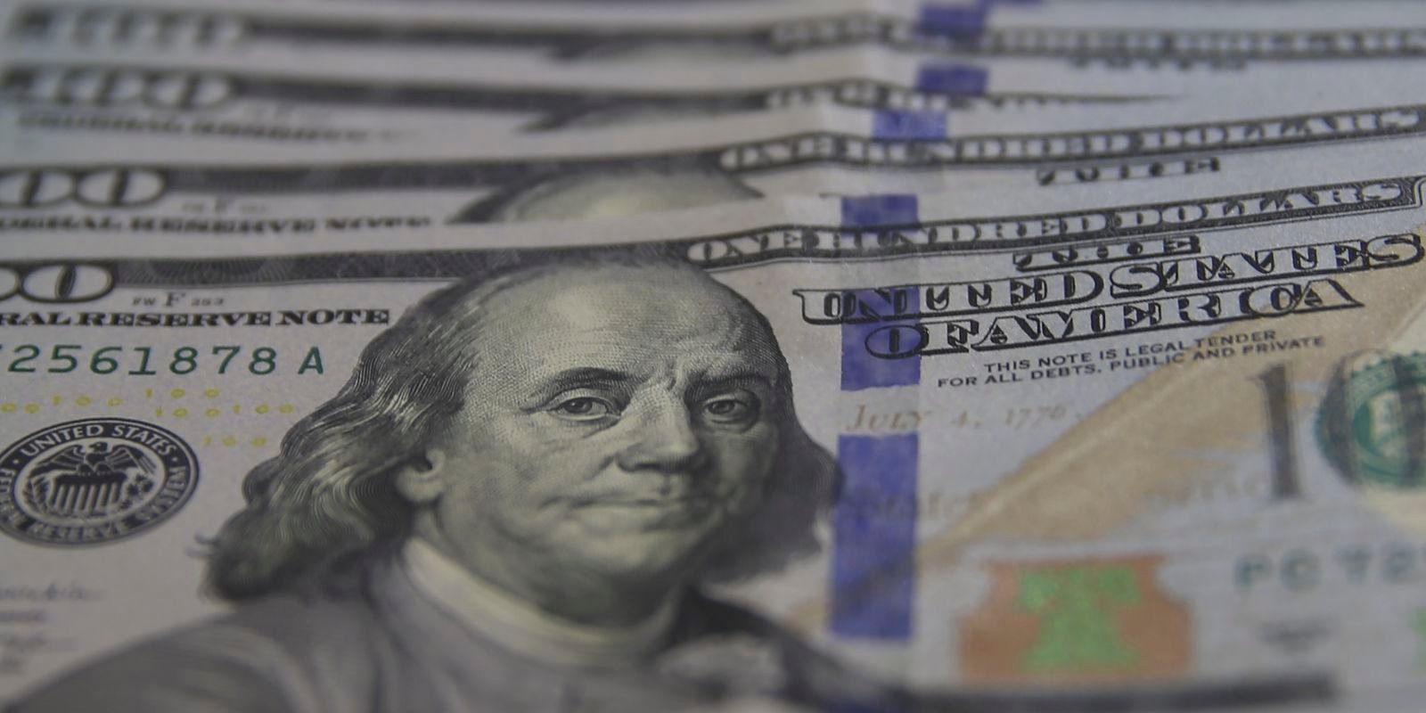 dolar-cai-para-r$-5,21-em-dia-de-correcao-no-mercado