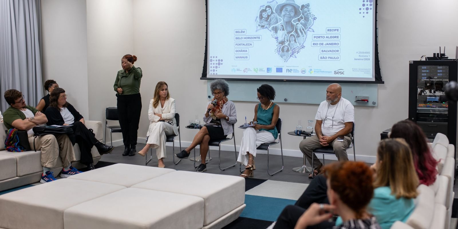 sete-em-cada-dez-mulheres-relatam-ja-terem-sofrido-assedio,-diz-estudo