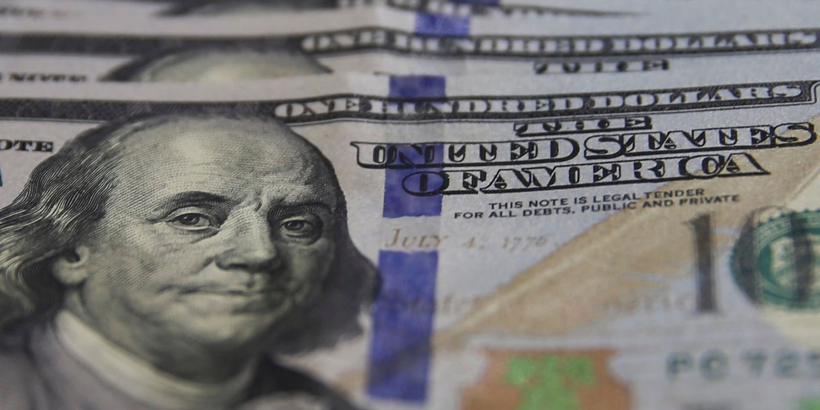 dolar-fecha-estavel-apos-agencia-liberar-estoques-de-petroleo