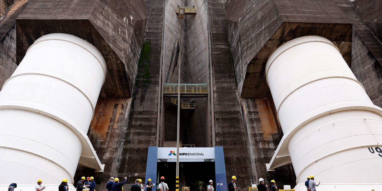 diretor-brasileiro-de-itaipu-garante-tarifa-reduzida-em-2027
