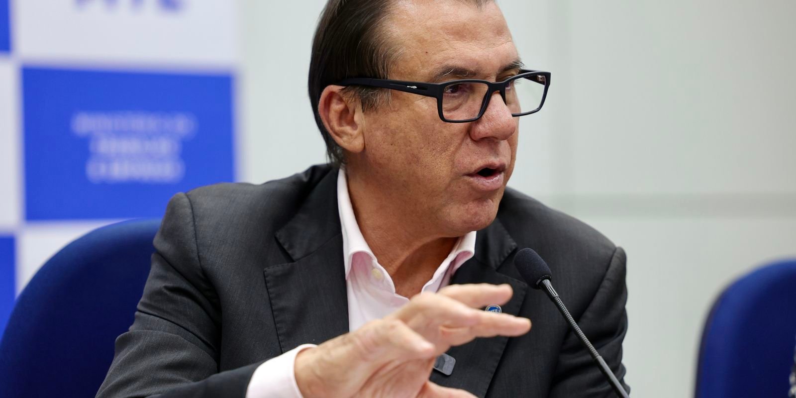 pecs-da-escala-6×1-nao-competem-com-proposta-do-governo,-diz-marinho