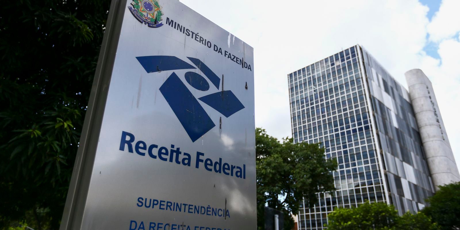 arrecadacao-federal-bate-recorde-e-supera-r$-278-bilhoes-em-abril