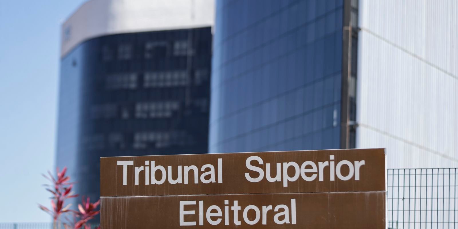 tse-mantem-decisao-que-cassou-mandato-de-ex-governador-de-roraima